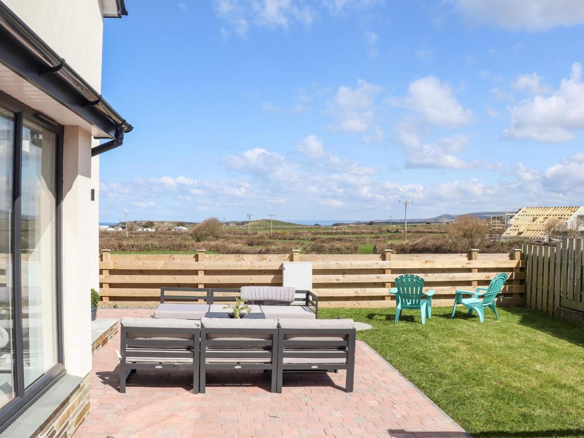 Amal Anpras Villa Tintagel Exterior photo